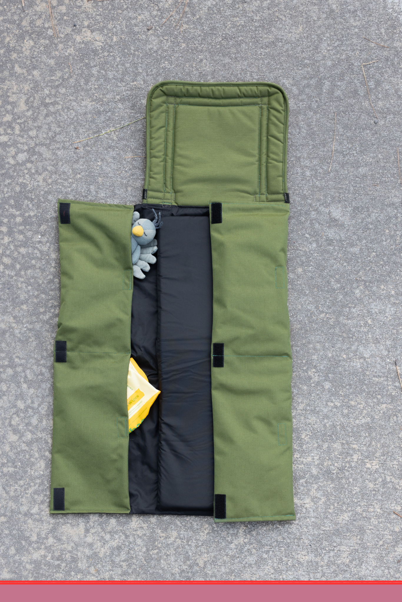 OLIVE/BLACK