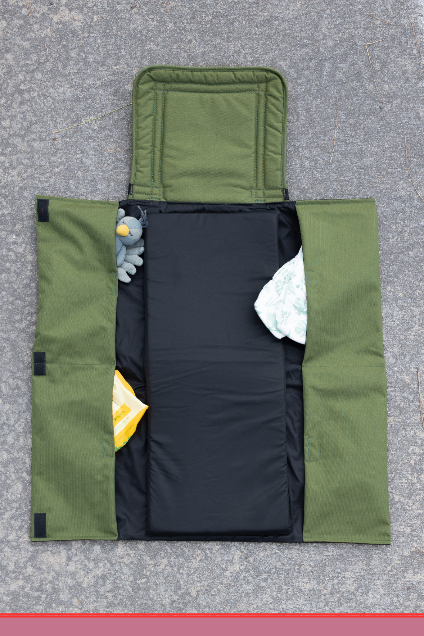 OLIVE/BLACK